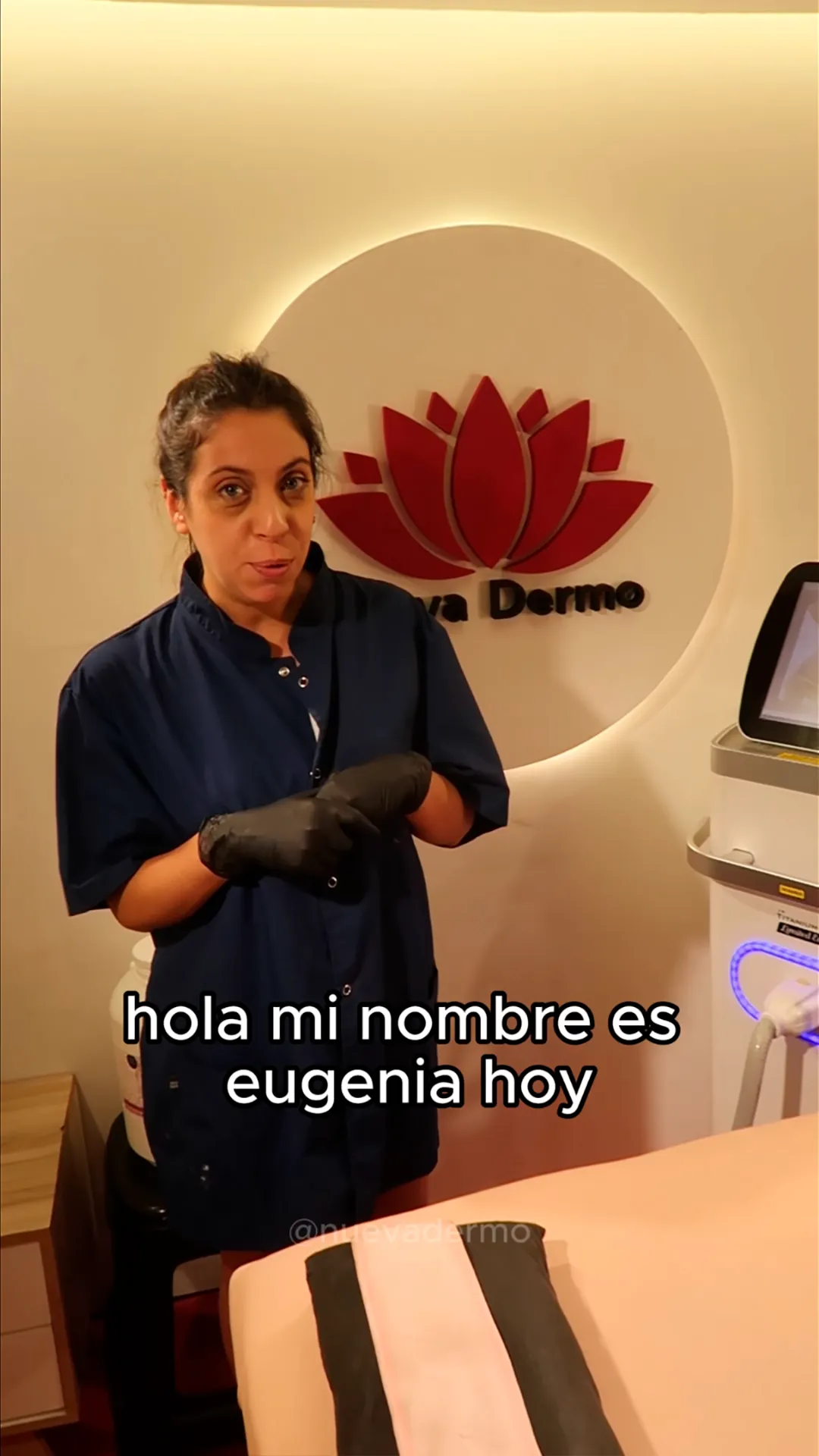 Portada de María Eugenia Cabañas